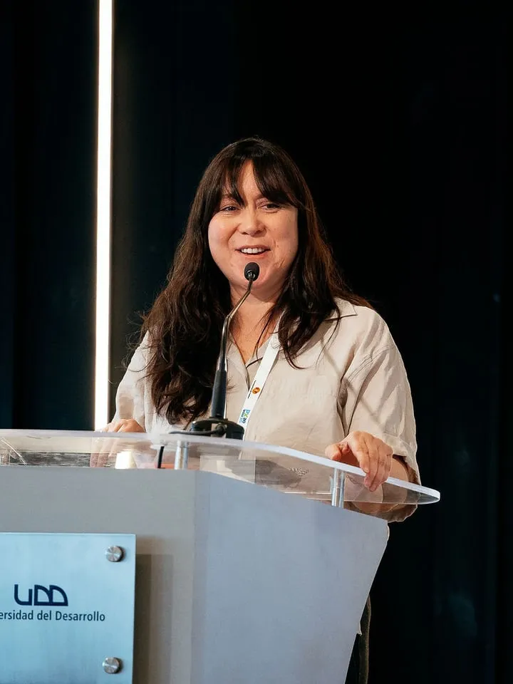 Cecilia Rodríguez, Me Muevo