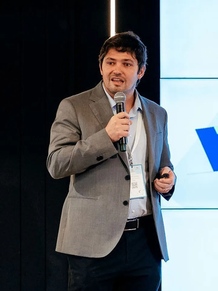 José Luis Hernández, ACHS